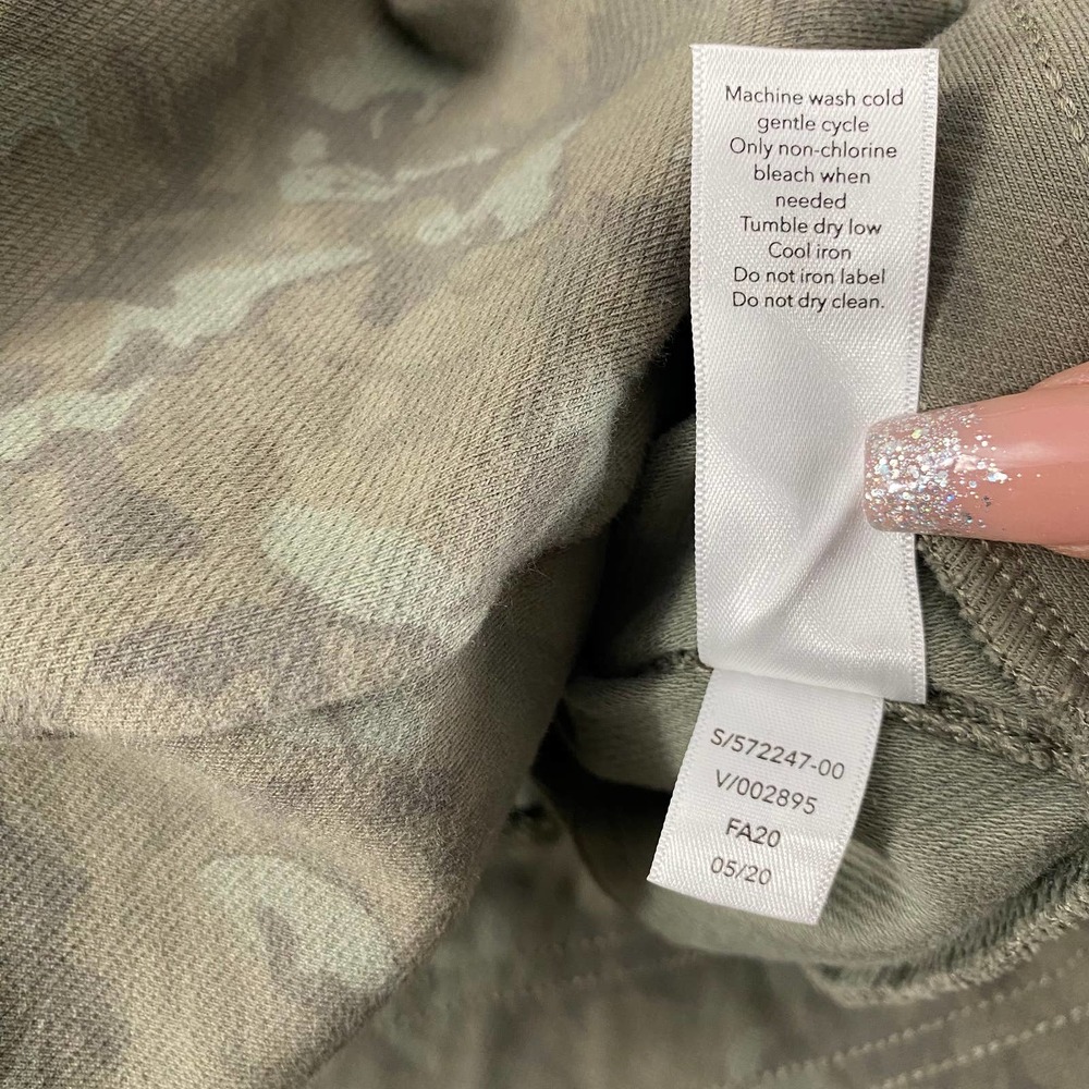 Athleta Sweatshirt Medium Green Camo Printed Farallon Hoodie Long Sleeve - Picture 10 of 11